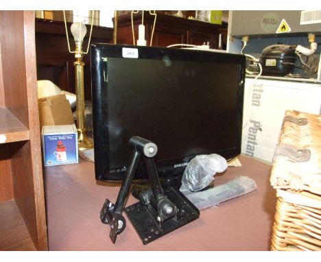 SAMSUNG TV &amp; WALL BRACKET