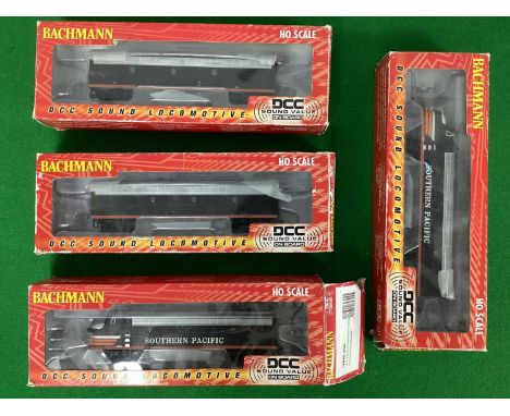 Four Bachmann HO Gauge U.S.A Outline Diesel Southern Pacific 'Black Widow' Bo-Bo Diesel F7 Locomotives, comprising two A unit