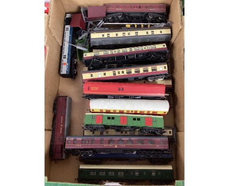 Eighteen OO Gauge British Outline Coaches, by Lima and others, all playworn, unboxed.