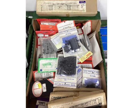 A Quantity of OO Gauge Model Railway Kits, by Ratio / Parkside, and others, all in original packaging.