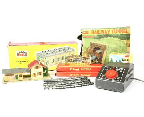 A quantity of Triang and other brand model railway items, to include eight engine shed kit, river bridge items by Merit and a