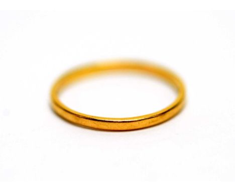 A 22ct gold wedding band, ring size Q, 2.1g.