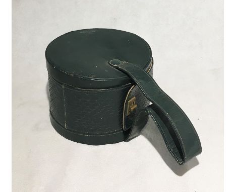 A vintage leather round handbag 