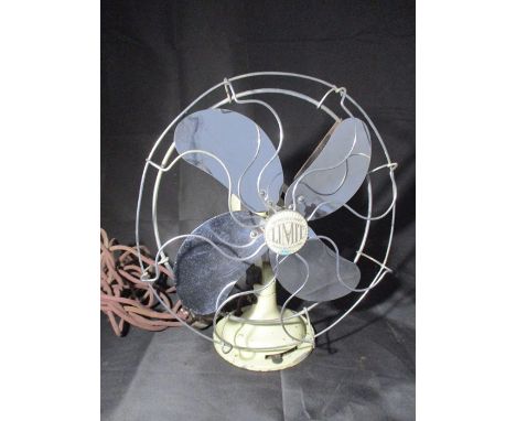 A Vintage retro "Limit" electric table fan - height approx. 37cm