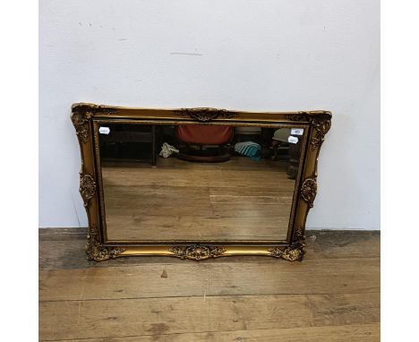 A gilt framed wall mirror, 57 x 80 cm 