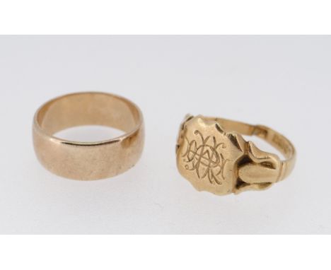 GOLD RINGS comprising 9ct gold wedding band, ring size R, 6.1gms, together with 18ct gold signet ring, 7.5gms, (13.6gms overa