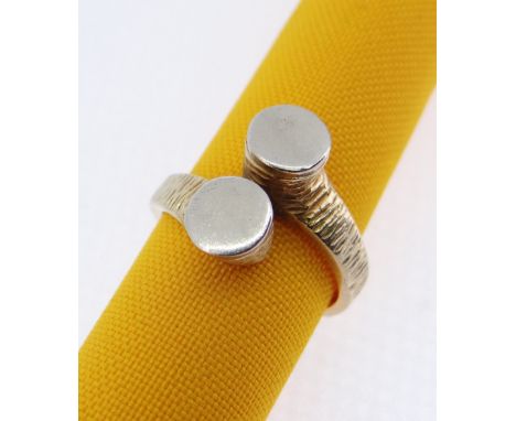 18CT (750) GOLD RING of twist flat head design, ring size M, 8.4gms Condition: surface wear and light scratching, shank missh