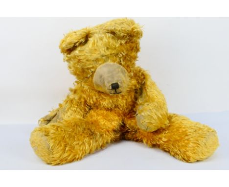 Wendy Boston - A large blonde mohair Wendy Boston Teddy bear - Bear has makers label to the underside of its right foot. Bear