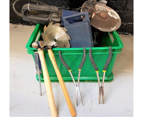 SELECTION OF MODERN TOOLSincluding a Power Craft angle grinder, B & Q hammer drill, cased set of Draper sockets, hammer, scre