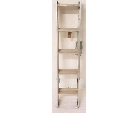 ADJUSTABLE ALUMMINIUM STEP LADDERin three sections, 417cm long 