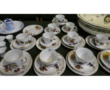 A Collection of Royal Worcester Wild Harvest Tea and Coffee wares 