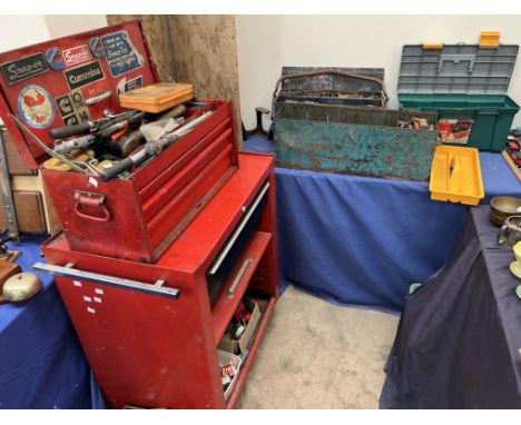 Snap On tool box together with a Sykes Pickavant tool cabinet, various other toolboxes and a collection of tools etc