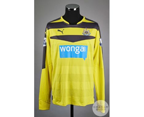 Rob Elliot yellow and black No.21 Newcastle United long-sleeved goalkeepers shirt, Puma, XL with crew-neck collar and printed
