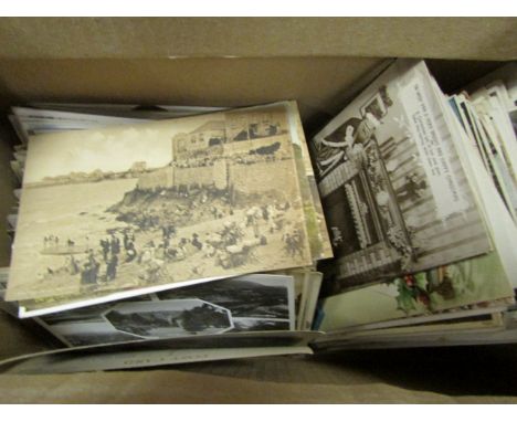 Original mixture in box, R/P's & better noted (approx 300 cards)