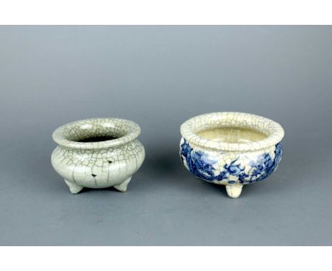 A Chinese guan type tripod censer and another ge type tripod censer with blue and white “dragon” decorations, 18th to 19th ce