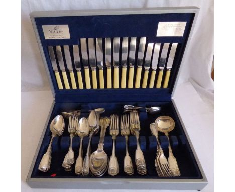 A collection of plated ware to include an incomplete canteen of cutlery shell pattern handle with wrong knives, a complete bo