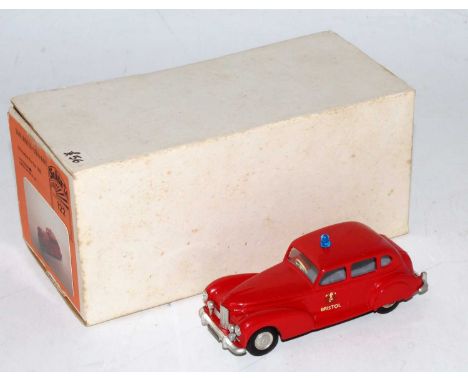 A Sun Motor Company 1/43 scale white metal hand built model of a Humber Super Snipe 1950 Fire Car, housed in the original lab