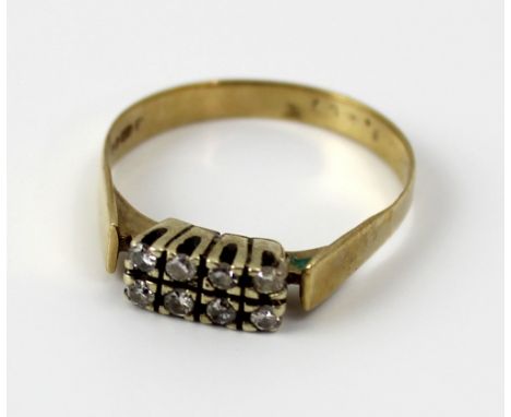 A 9ct gold ladies' dress ring platform set with small diamonds, size Q, approx 2.8g.