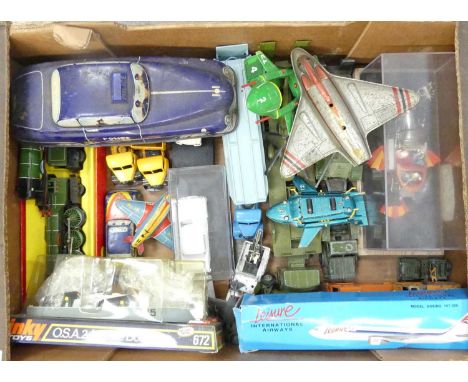 A tray of mixed tinplate playworn Dinky Toys, boxed Dinky and similar diecast and tinplate vehicles, to include Corgi Chitty 