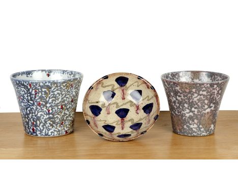 Janice Tchalenko (1942-2018) for Dartington Pottery Studio pottery vases or planters, one with blue and red dot decoration, m