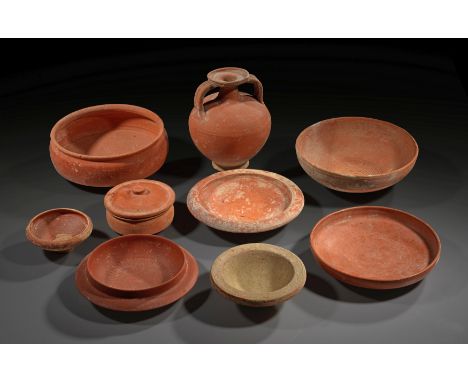 Sammlung Terra Sigillata. Römische Kaiserzeit, 1. - 3. Jh. n. Chr. Hauptsächlich gallische und rheinische Ware. Zweihenkelige