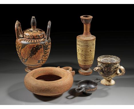 Kleine Sammlung griechischer Vasen. Attische weißgrundige und schwarzfigurige Lekythos aus der Werkstatt des Beldam-Malers. 5