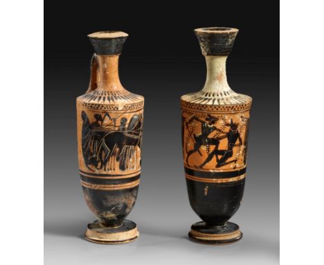 Zwei attische schwarzfigurige Lekythen der Haimon-Gruppe. 500 - 480 v. Chr. Theseus im Kampf mit dem Minotauros. H 17,8cm. Be