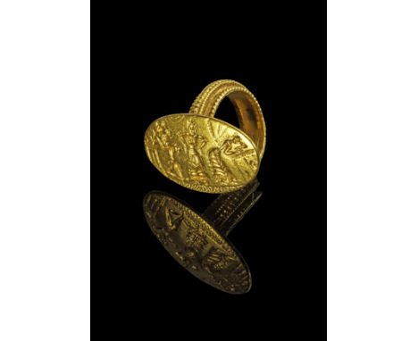 Moderner Goldring mit Gravur. 20. Jh. 12,52g, Ringgröße 51-52. 8 Karat (333). Guss. Gleichmäßig breite Bandschiene mit Granul