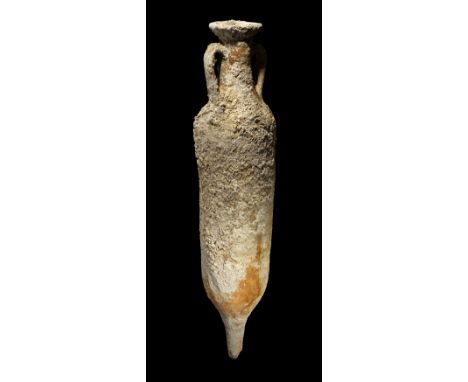 Spätrömische Transportamphora Dressel 27. 4. - 5. Jh. n. Chr. H 108cm. Brauner Ton. Teil der Mündung gebrochen und wieder ang