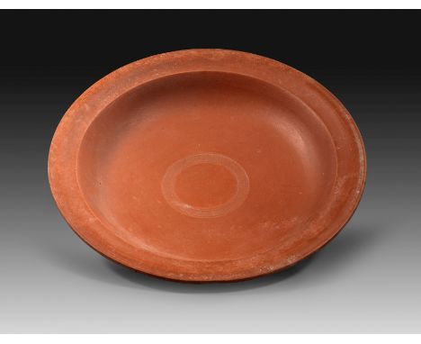 Schöner Terra Sigillata-Teller. Römische Kaiserzeit, 2. -  3. Jh. n. Chr. H 4,4cm, ø 27,6cm. Mit flachem, mehrfach profiliert