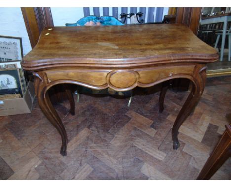 French fold over card table Condition reports are not available for our Interiors Sales.