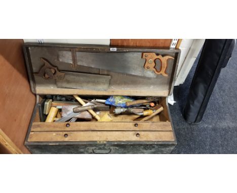 VINTAGE TOOLBOX AND TOOLS
