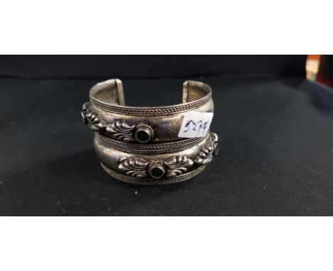 WHITE METAL CUFF BANGLE