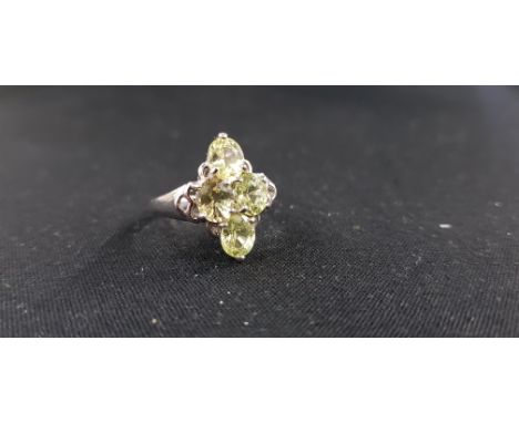 9CT WHITE GOLD PERIDOT RING