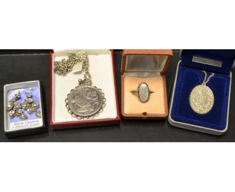 Jewellery - a 10 Rupee coin mounted on a silver belcher chain; a silver Elizabeth R pendant and chain, boxed; a pair of white