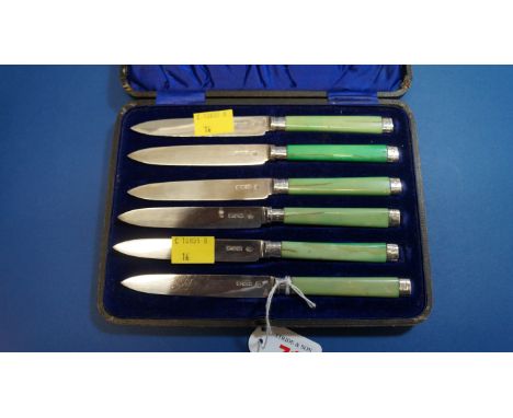 A cased set of six Edwardian silver tea knives having green stained bone handles, by W Hutton & Sons Ltd, London 1907.