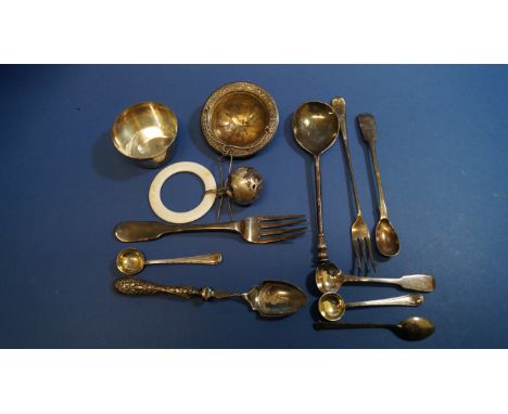 A seal top spoon, by Richard Comyns; together with a silver pickle fork and other silver and metal items, 212g weighable.