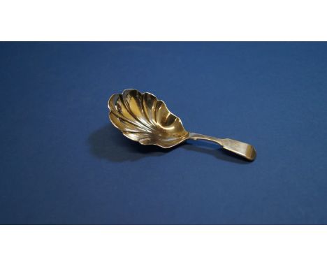 A Victorian silver fiddle pattern tea caddy spoon, having shell shaped bowl, by Robert Wallis, London 1843, 10.4cm.