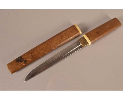 A WWII period Japanese Kamikaze Tanto, having wooden grip and scabbard, with 18cm long blade, single edged, with single fulle