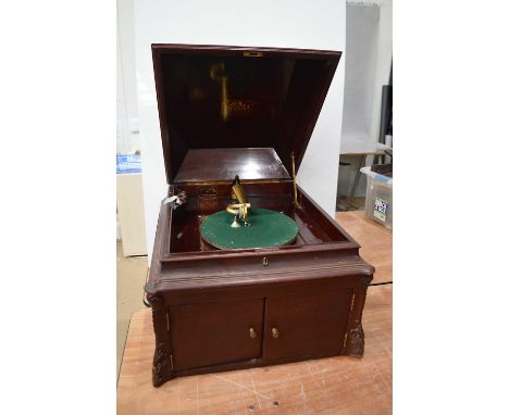 Part Victrola, the upper section of a Victrola XVI (equivalent of HMV Model 13 gramophone), Machine Number 62670, with Victor