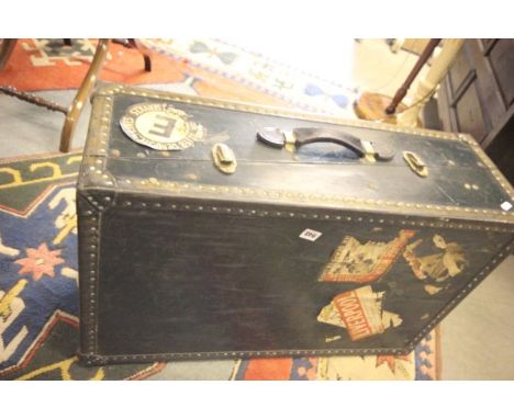 A Travellers Trunk 