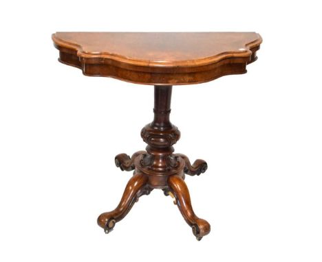 Victorian walnut pedestal card table, 72cm x 90cm approx.