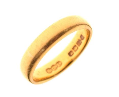 22ct gold wedding band, size L½-M, 4mm wide, 5.5g approxCondition report: Sponsors/makers mark E&amp;CoLd, London assay, date