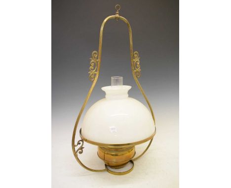 Hanging gilt metal stable lamp, 70cm x 45cm (approx)