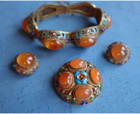 A suite of Chinese silver gilt and enamel jewellery set with banded agates, comprising a bracelet, brooch and matching earrin