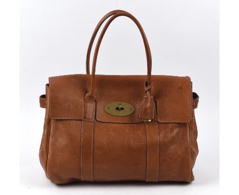 § ADDENDUM DESCRIPTION : MULBERRY Bayswater handbag in oak brown leather with 2 keys, padlock and fob with white dustbag. Car