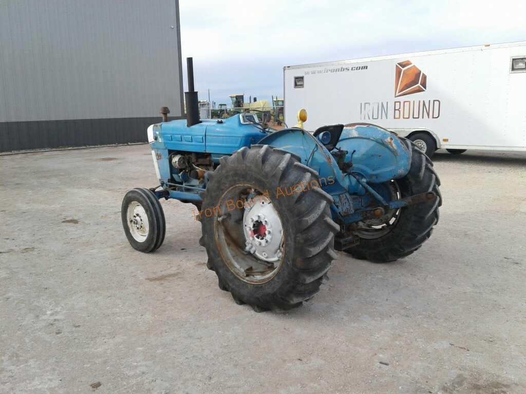 1973 Ford 3000 Tractor 1973 Ford 3000 Tractor, 3 Point Hitch, Front