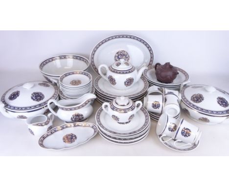 Chinese hand painted dinner and tea service for six    Condition Report   Click here for further images, condition, auction t