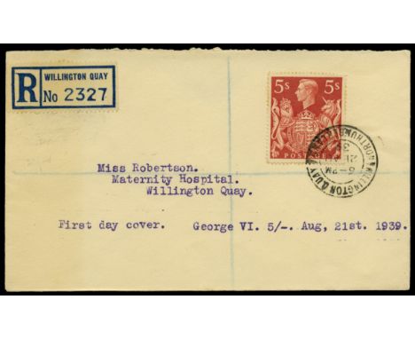 1939 5s red (SG 477) on registered cover from Willington Quay, Northumberland with cds clearly dated 21 AU 39, light tone spo