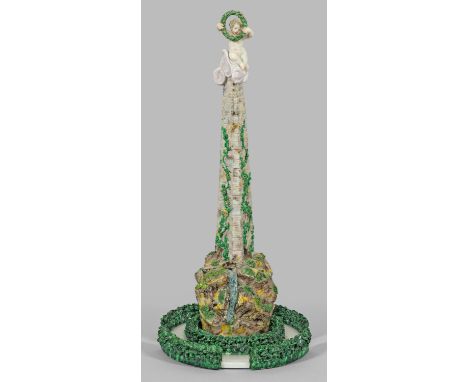 Große Säule als Tafelaufsatz2-tlg.; Mit Heckenrondell. Aus einer allansichtigen, naturalistisch gestalteten Gebirgslandschaft
